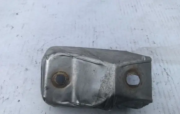 Volkswagen Bora Heat shield in engine bay 038129969