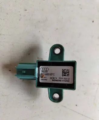 Audi A4 S4 B8 8K Airbag deployment crash/impact sensor 8K0955557C 5WK4380902