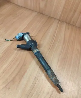 Mitsubishi Outlander Fuel injector 1465A323 05R12605