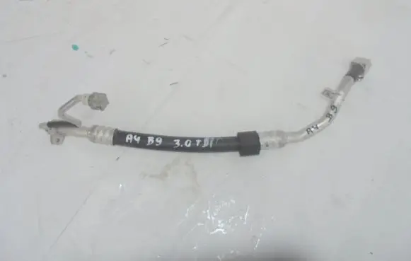 Audi A4 S4 B9 Air conditioning (A/C) pipe/hose 8W0816740