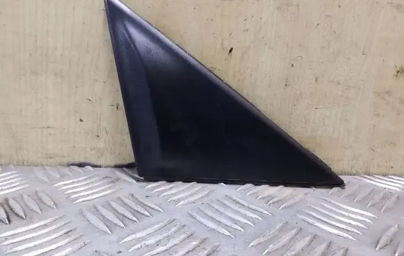 Lexus CT 200H Other front door trim element 6749580