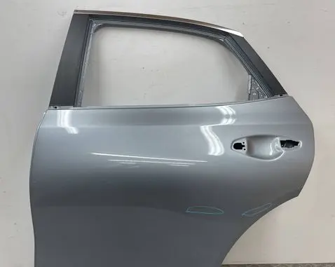 KIA Xceed Rear door 