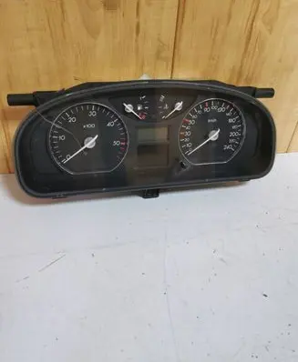 Renault Laguna II Speedometer (instrument cluster) 8200218888