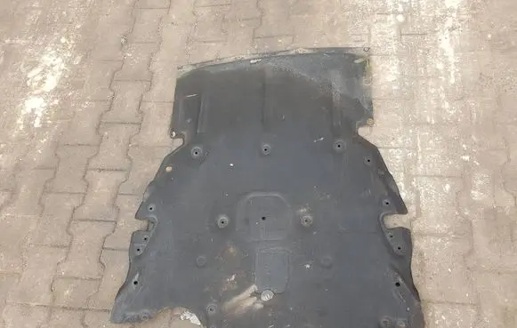 BMW 1 F20 F21 Engine splash shield/under tray 