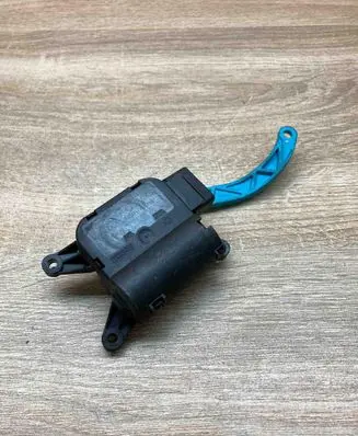 Audi A3 S3 8P Air flap motor/actuator 1K1907511E 983129PC
