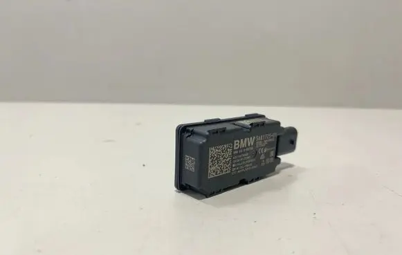 BMW X6 G06 Keyless system antenna 5A81725 5B60518