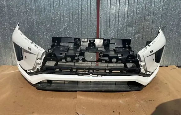Mitsubishi Outlander Front bumper 6400H71777