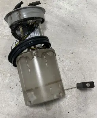 Volkswagen PASSAT B5 In-tank fuel pump 88457310