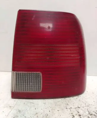 Volkswagen PASSAT B5 Rear/tail lights 3B5945257