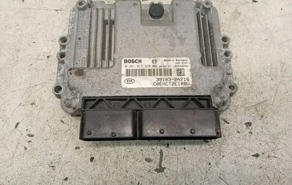 KIA Ceed Engine control unit/module 391032A716 1039S26538 0281015438