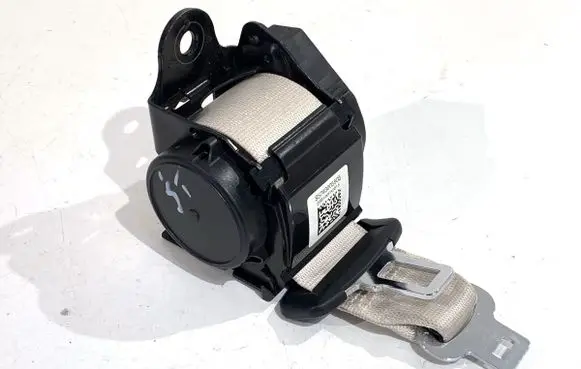 BMW 5 G30 G31 G38 Rear seatbelt 6357754