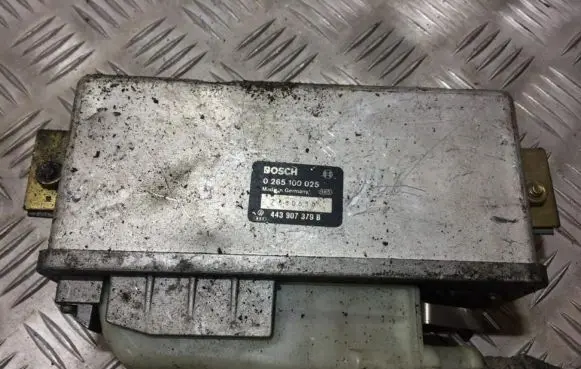 Audi 100 S4 C4 ABS control unit/module 0265100025 443907379b