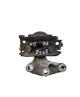 Citroen DS3 Engine mount bracket 9683181180