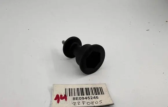 Audi A4 S4 B7 8E 8H Tail light part 8E0945246 22F080S