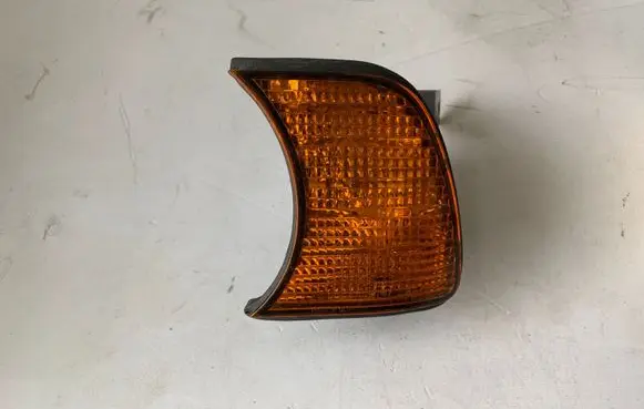 BMW 5 E34 Front indicator light 155243 63131384033