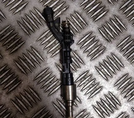Land Rover Range Rover Sport L494 Fuel injector 0261500297 0261500567