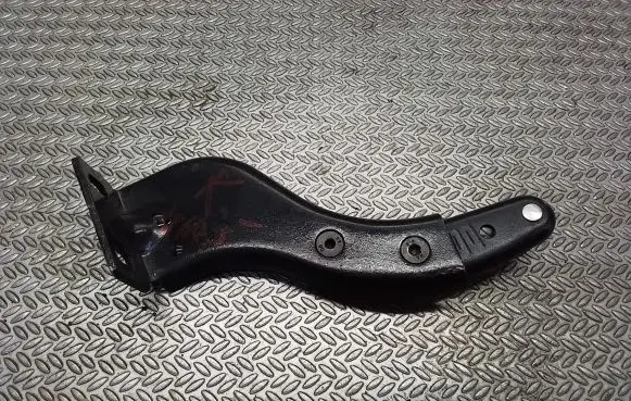 Volkswagen Caddy Sliding door upper roller guide/hinge 2K0843435B