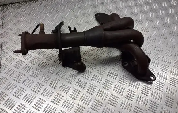 Ford Mondeo Mk III Exhaust manifold