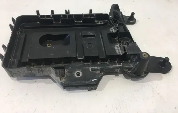 Seat Leon (1P) Battery box tray 1K0915333C