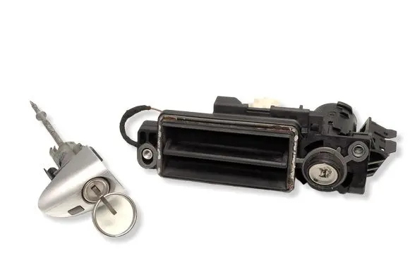 Mercedes-Benz SLK R171 Coupe door lock (next to the handle) A2037500693