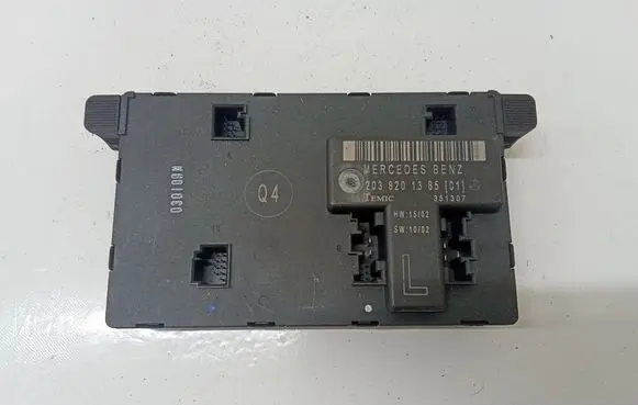 Mercedes-Benz C W203 Door control unit/module 2038201385