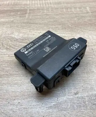 Volkswagen PASSAT B6 Gateway control module 3C0907530A 3C0907951A