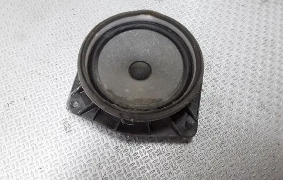 Toyota RAV 4 (XA20) Front door speaker 8616042110