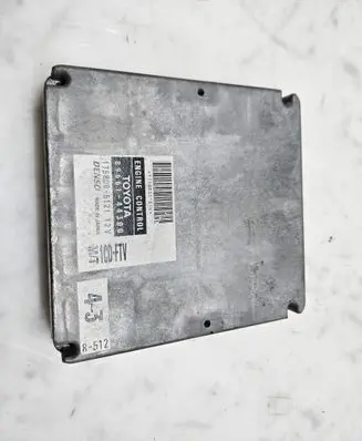 Toyota Avensis Verso Engine control unit/module 8966144300 1758005121