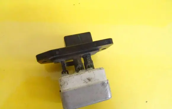 Mazda Demio Heater blower motor/fan resistor