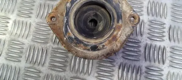 Volkswagen PASSAT B3 Coil spring mount 