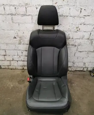 Subaru Impreza V Front driver seat 