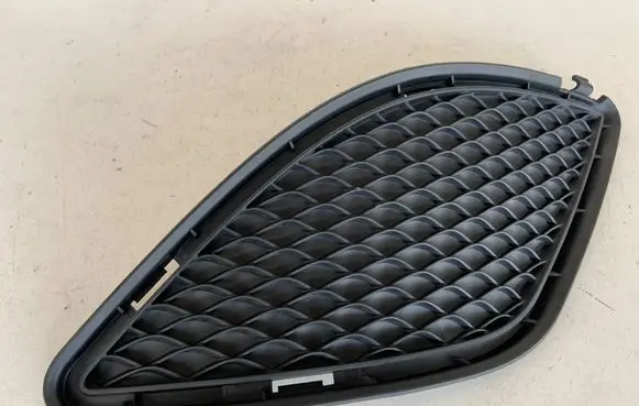 Mercedes-Benz CLA C117 X117 W117 Front bumper lower grill A1178850422