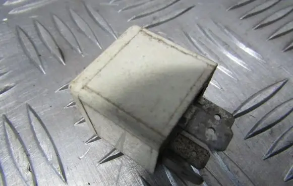 Ford Fiesta Other relay 90gg13l028aa v23134-k52-x155