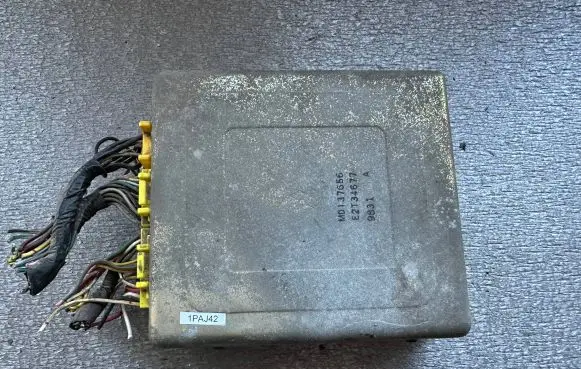 Mitsubishi Pajero Engine control unit/module ECU MD137656