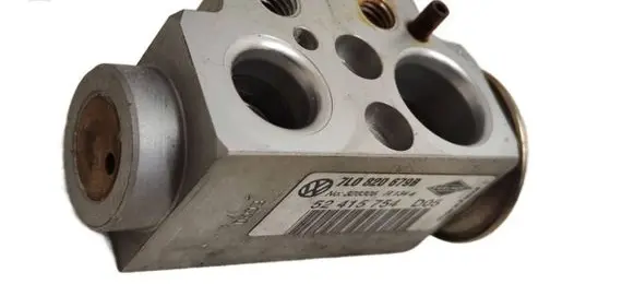 Audi Q7 4L Air conditioning (A/C) expansion valve 7L0820679B 52415754 328305