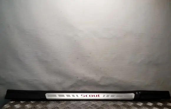 Skoda Octavia Mk2 (1Z) Front sill trim cover 1Z0853492B