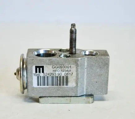 Audi A4 S4 B9 8W Other devices GG093001