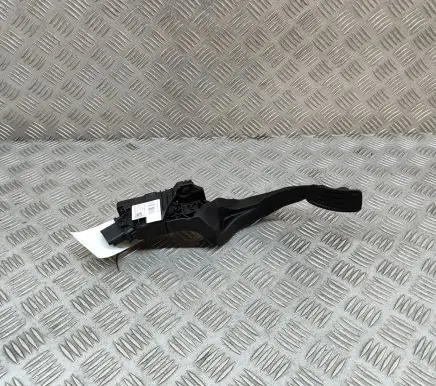 Citroen C4 II Accelerator throttle pedal 9837891980