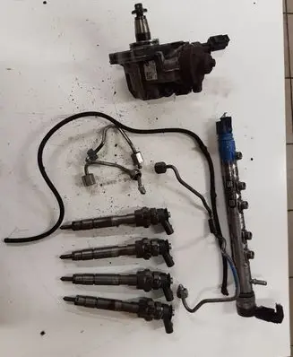 BMW 1 E81 E87 Fuel injection system set 0445010506 0445110289 0445214182