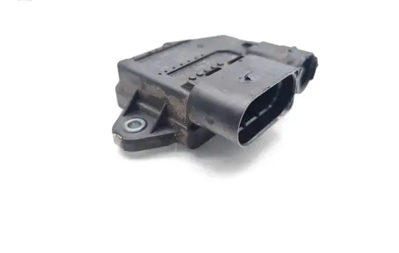 Mercedes-Benz E AMG W213 Glow plug pre-heat relay A6549001300 1110067