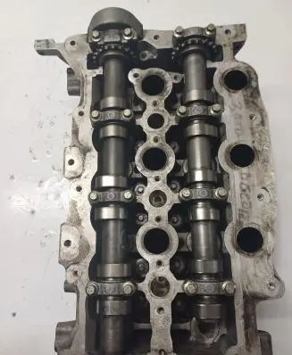 Land Rover Discovery 4 - LR4 Engine head PH9X20