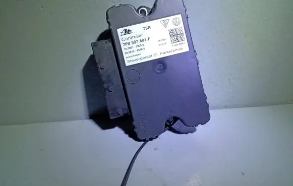 Porsche Cayenne (92A) Hand brake control module 7P0907801F 10095129053