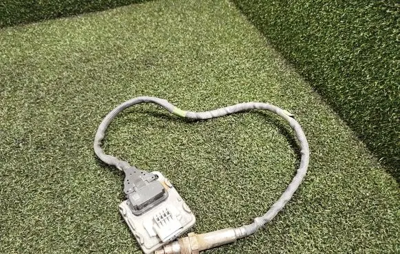 Renault Trafic III (X82) Lambda probe sensor 227905433R A3C0143410002 SNS1015