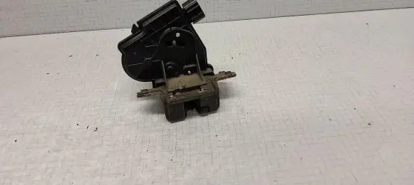 Toyota Verso Loading door lock 11309