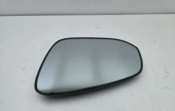 Toyota RAV 4 (XA40) Wing mirror glass SR1300