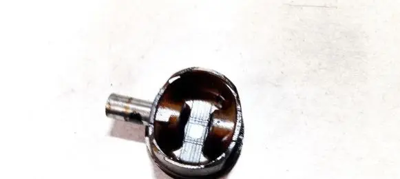 Piston