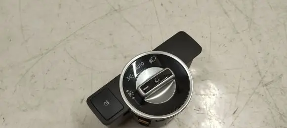 Mercedes-Benz E C207 W207 Light switch A2129050551