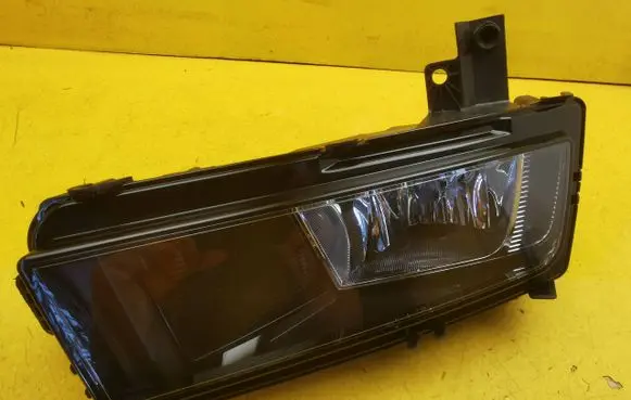 Volkswagen Tiguan Front fog light 5TA941662A