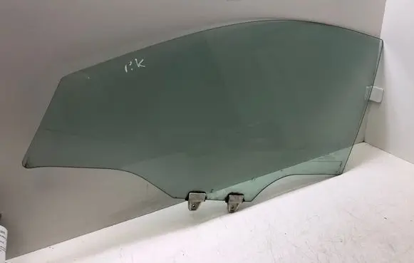 Mazda CX-3 Front door window glass four-door MDN8826
