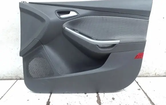 Ford Focus Front door card panel trim BM51A23942AW